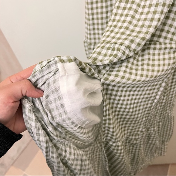 Short Sleeve Smocked Midi Dress (sold out in stores!) - Picture 6 of 7